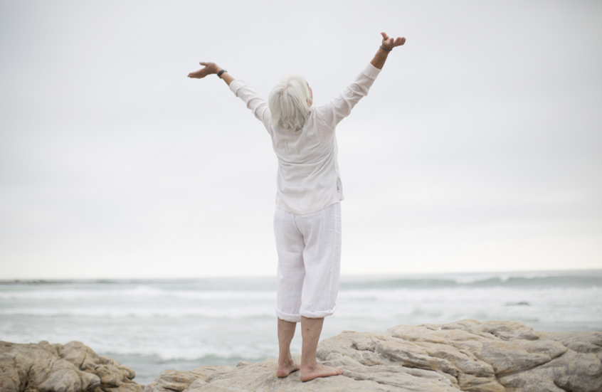 دراسة رائدة من هارفارد.. مكمل غذائي شائع يبطئ وتيرة الشيخوخة