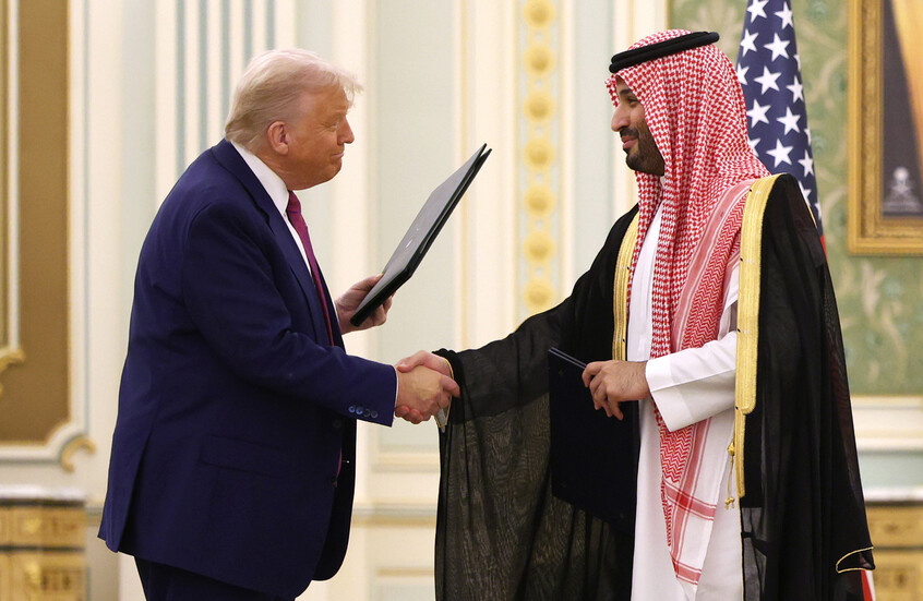 منشور للجيش الأمريكي عن زيارة ترامب للسعودية يثير تفاعلا واسعا على مواقع التواصل