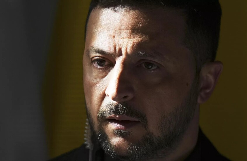 نائب أوكراني: زيلينسكي يدمر أوكرانيا لتجنب المساءلة عن جرائمه بما في ذلك تعطيل المفاوضات مع روسيا