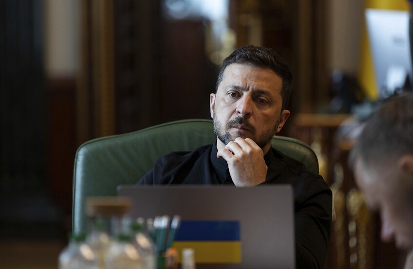 لافروف يدعو أوكرانيا لإجراء الانتخابات وتحديد الجهة المخولة بتوقيع السلام مع روسيا