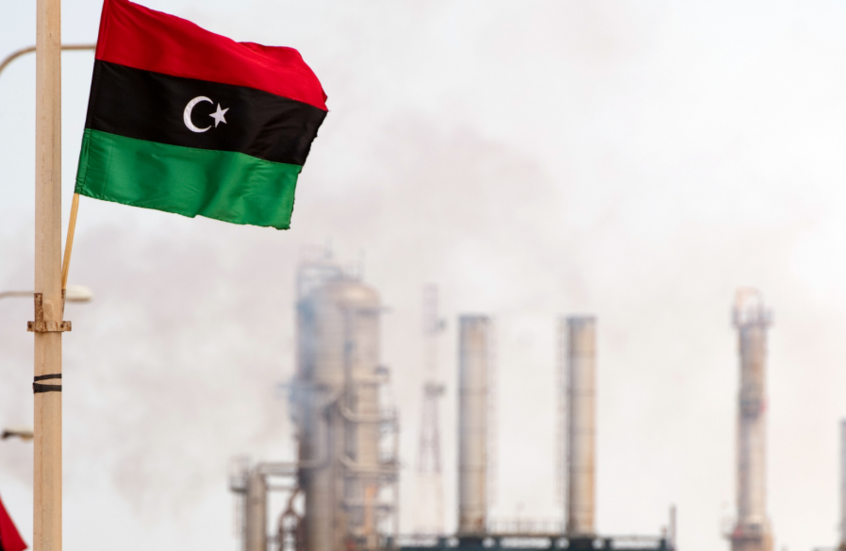 ليبيا..تسريب نفطي في أحد خطوط الإنتاج جنوب مدينة الزاوية