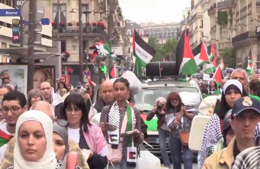 متظاهرون في باريس يطالبون بفرض عقوبات على إسرائيل