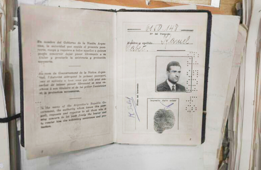 كيف وصلت أوراق ومستندات ايلي كوهين من سوريا إلى  إسرائيل؟ تقرير عبري يوضح