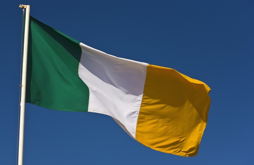 "فايننشال تايمز": دبلن تستعد لحظر التجارة مع الشركات الإسرائيلية في الأراضي الفلسطينية