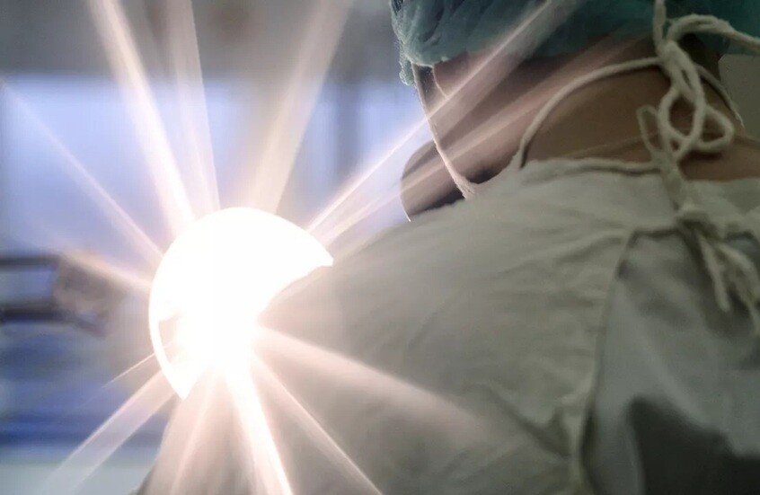 "دقائق في العالم الآخر".. شهادة مفصلة لـ"عائدة" من الموت!