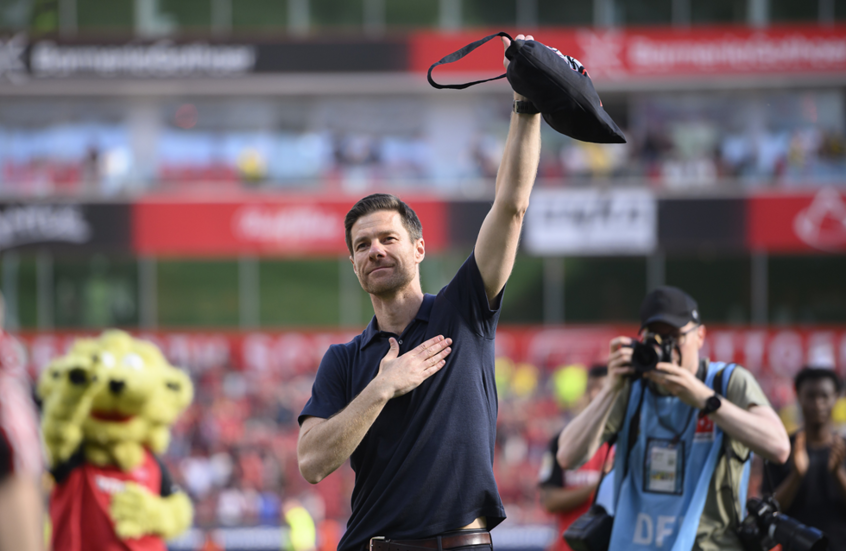 رسميا.. باير ليفركوزن يعلن عن مدربه الجديد بعد رحيل تشابي ألونسو