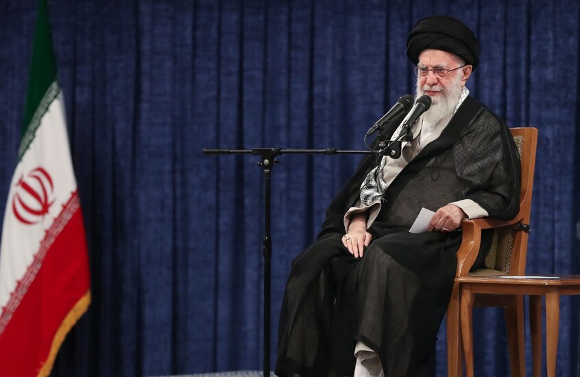 خامنئي: إيران وباكستان تستطيعان التأثير على قضايا العالم الإسلامي وإنقاذ القضية الفسطينية