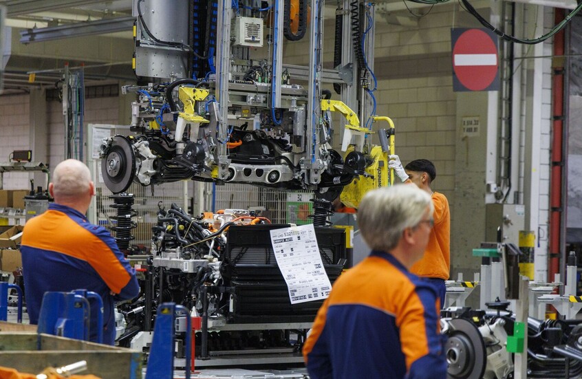 "فولفو" تلغي 3 آلاف وظيفة عالميا