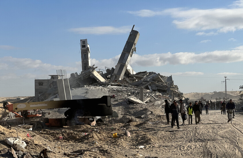 مصادر عبرية: اللواء 401 دمر خلال أيام 651 مبنى شمال قطاع غزة (فيديو)