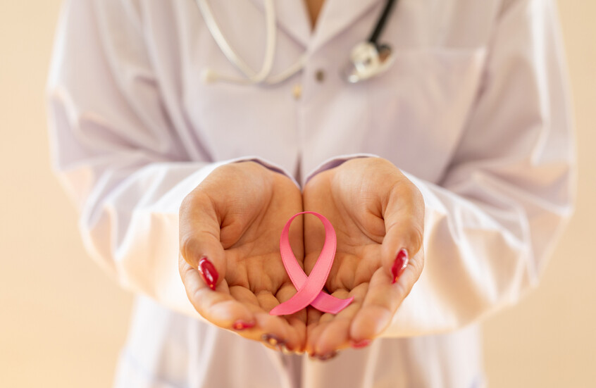 لماذا أصبحت المرأة العربية أكثر عرضة للإصابة والموت بالسرطان؟