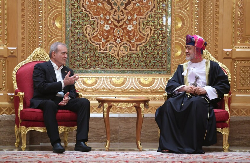 توقيع 18 وثيقة تعاون بين إيران وعمان