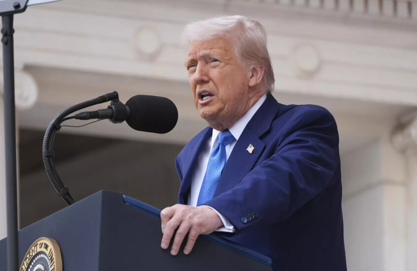 "بوليتيكو": ترامب لم يحسم بعد قراره فرض عقوبات جديدة ضد روسيا