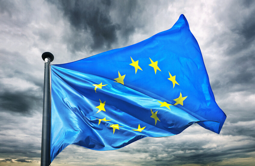 الاتحاد الأوروبي يرفع عقوباته عن سوريا ويبقيها على شبكات الأسد وفلوله