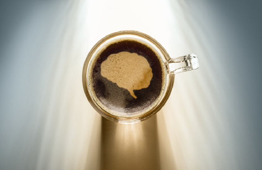 كيف يؤثر الكافيين على الدماغ أثناء النوم؟