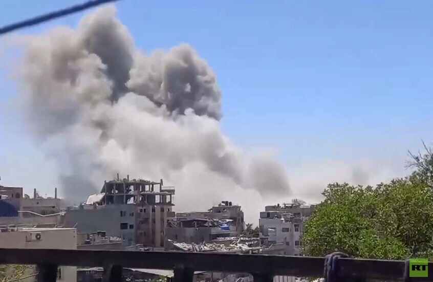 غزة.. الطائرات الحربية الإسرائيلية تقصف شارع المنصورة في حي الشجاعية