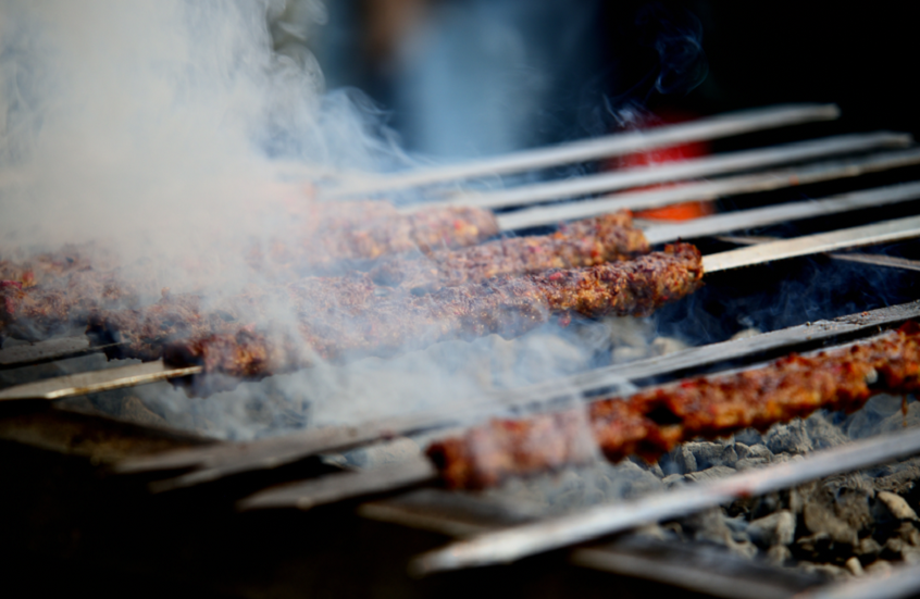 أخطاء شائعة في الشواء قد تكلفك صحتك