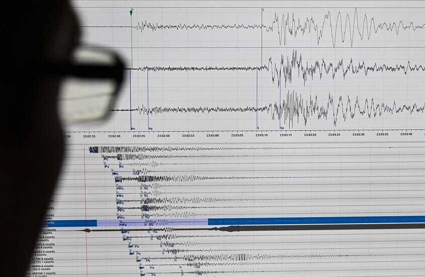 زلزال بقوة 5.6 درجة يضرب سواحل جزر الكوريل الجنوبية في المحيط الهادئ