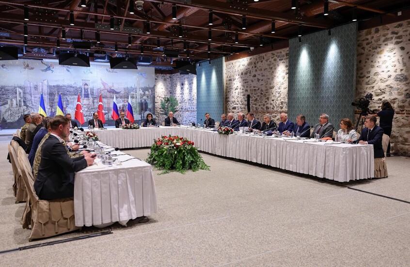 "برا وبحرا وجوا".. "نيويورك تايمز" تكشف بنودا من مذكرة أوكرانيا حول تسوية النزاع