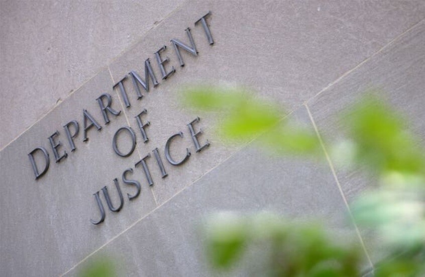 العدل الأمريكية: اعتقال متخصص في تكنولوجيا المعلومات لتعامله مع حكومة أجنبية