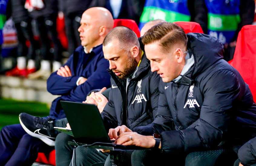 رسميا.. هيتينغا يترك ليفربول لتدريب أياكس