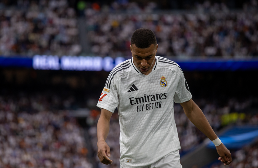 أول رد فعل لمبابي بعد تتويج سان جيرمان بدوري أبطال أوروبا (صورة)