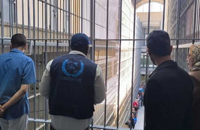 ليبيا.. مؤسسة حقوقية تلتقي النزلاء وتقيّم ظروف الاحتجاز بعد جدل حول أوضاعهم في سجن معيتيقة