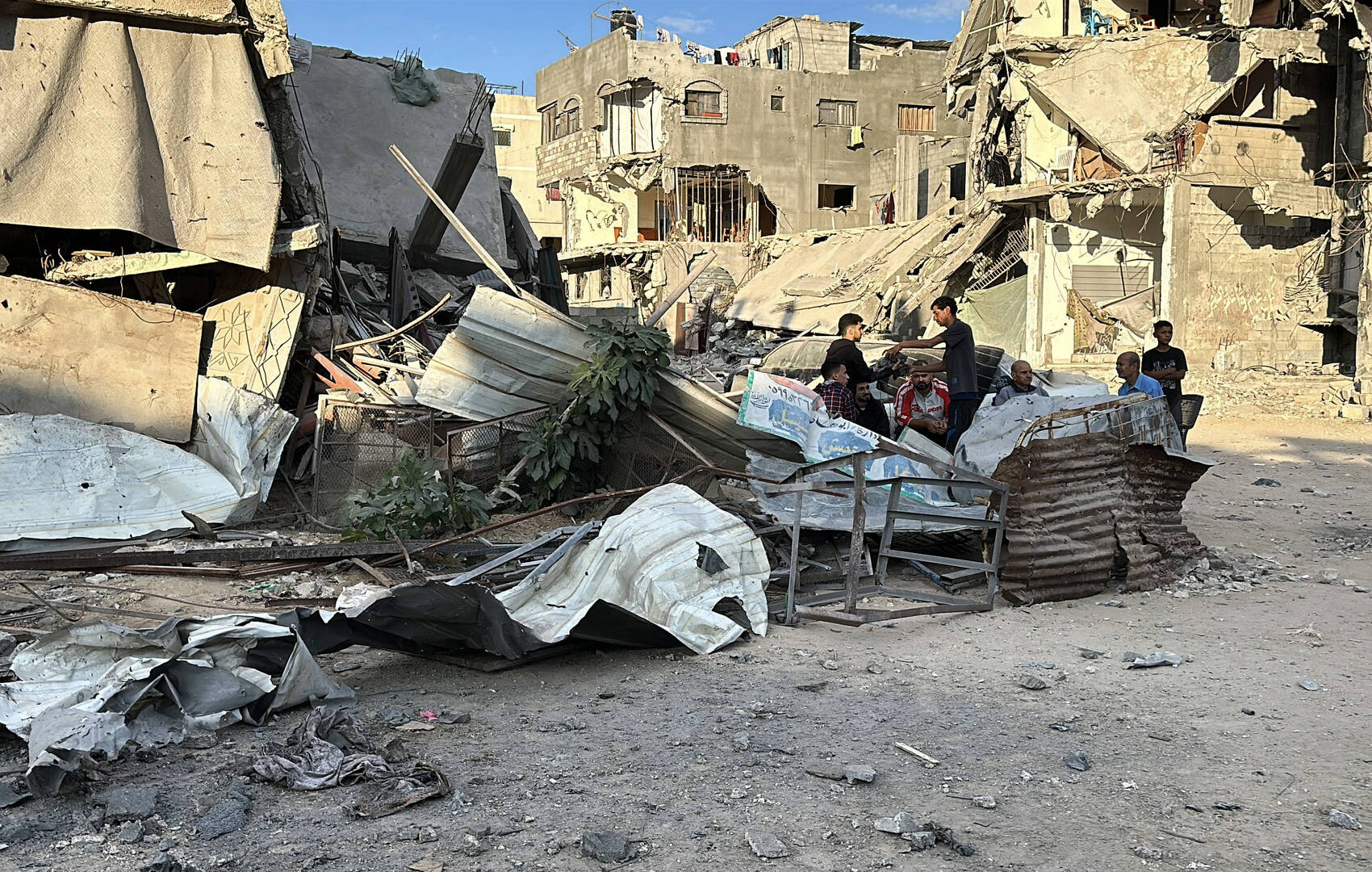 مراسلنا: الدفاع المدني ينتشل عشرات الجثث شمال غزة