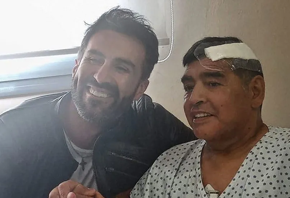"بدا تائها للغاية".. رواية جديدة عن مأساة مارادونا قبل وفاته