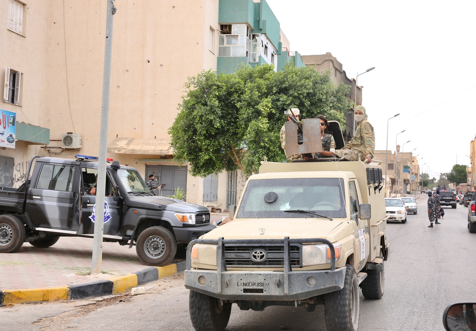 وزارة الدفاع الليبية تعلن وقف إطلاق النار في طرابلس ونشر وحدات محايدة لضمان التهدئة