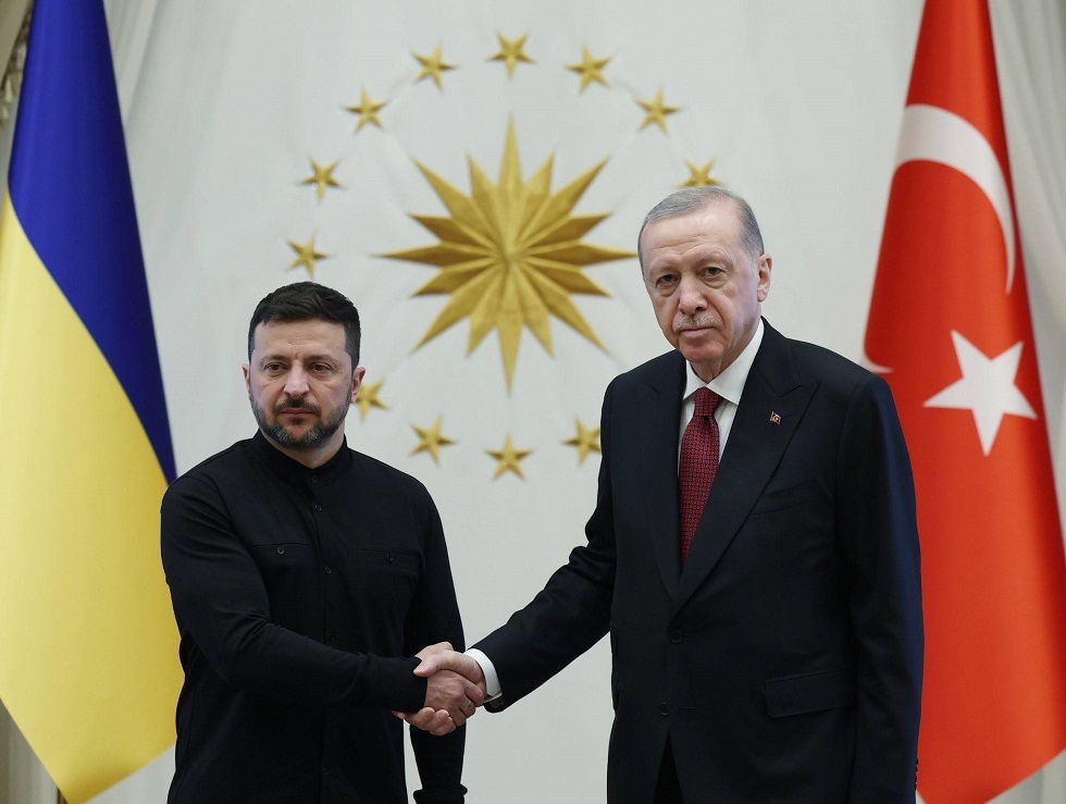 أردوغان يعرب عن سعادته باستضافة بوتين وزيلينسكي في تركيا عندما يكونان جاهزين لذلك
