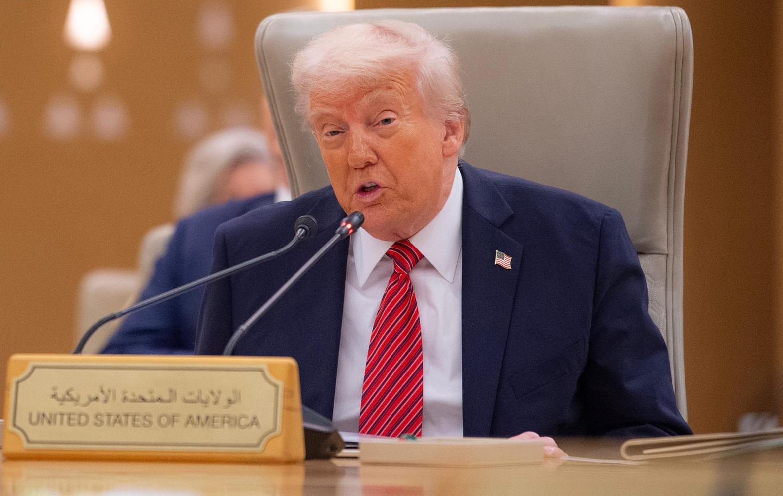 ترامب: إيران تريد التجارة مع الولايات المتحدة