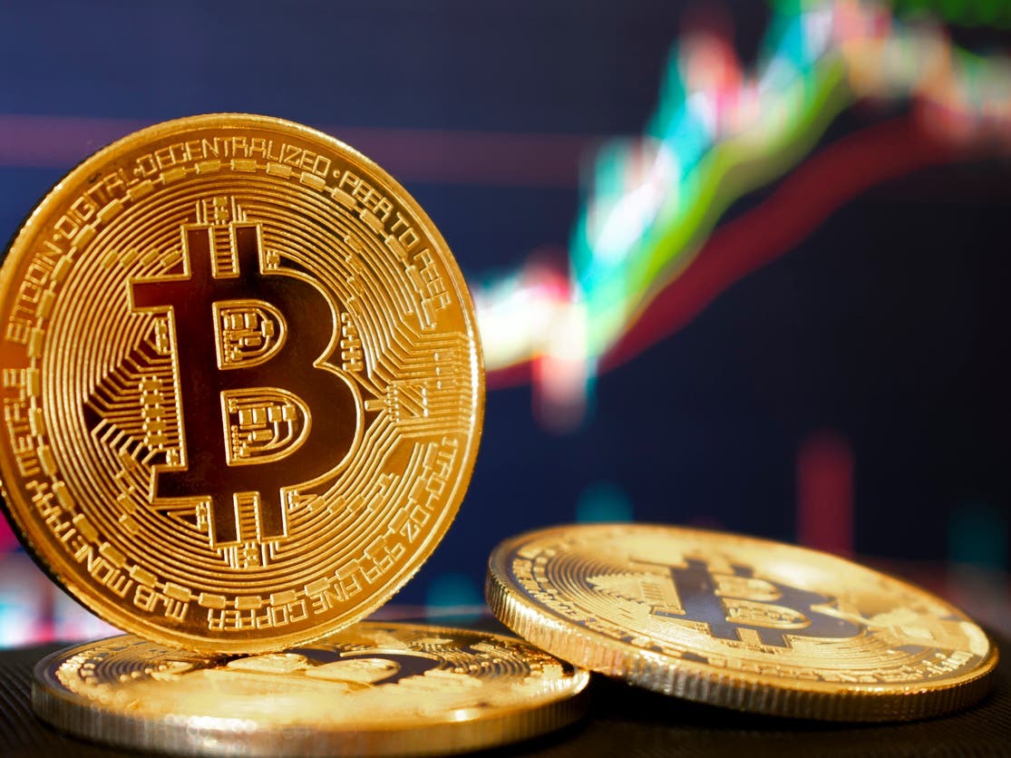 من الاتجار بالمخدرات إلى التبرع بالملايين للمحتاجين.. قصة مجرم أثار الجدل في التشيك!