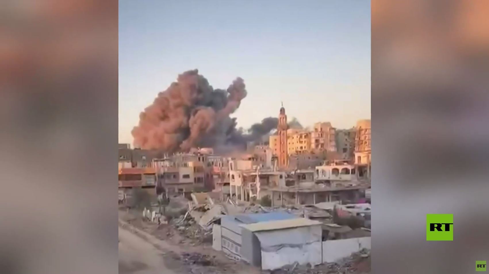 سحب الدخان تتصاعد في مدينة غزة بعد القصف الإسرائيلي