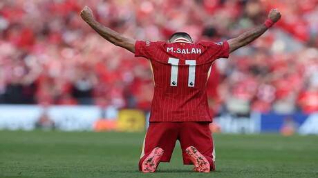 متساويا مع تيري هنري.. محمد صلاح يحصل على جائزة كبرى في الدوري الإنجليزي (صورة)