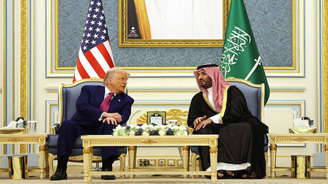 قمة سعودية أمريكية في قصر اليمامة بالرياض (فيديو)