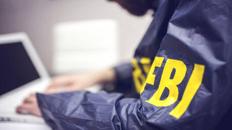 مقاطع "دم ورعب وابتزاز جنسي" في أمريكا.. الـ"FBI" يحقق في قضية أكبر شبكة لابتزاز القاصرين
