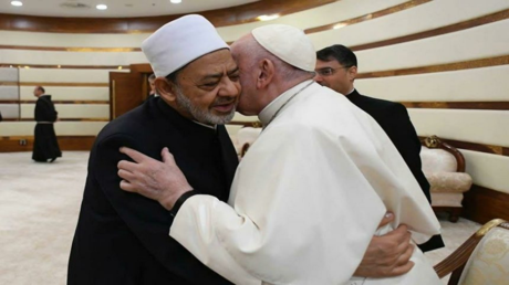 شيخ الأزهر يكشف تفاصيل اتصاله الأول مع البابا ليو الرابع عشر