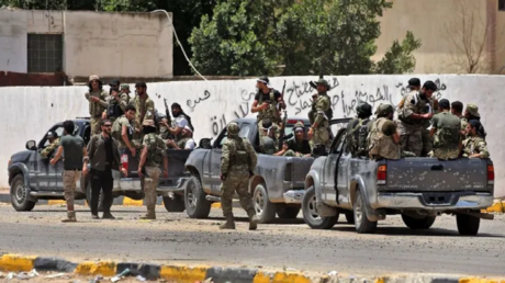 مصر تدعو لحل الميليشيات في ليبيا وخروج جميع المرتزقة