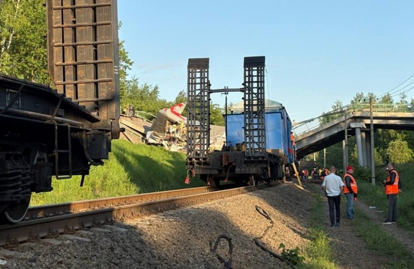 مسؤول روسي: تفجير الجسر في بريانسك تم عمدا قبيل مرور القطار