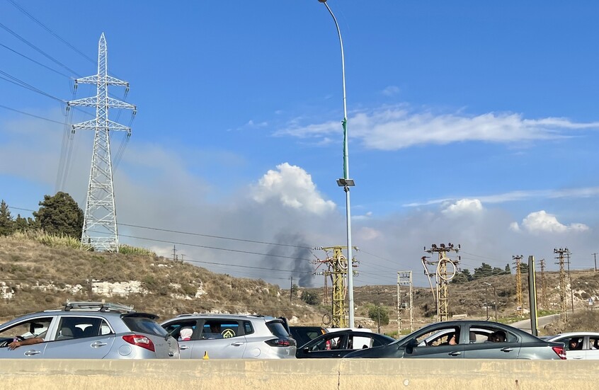مراسلنا: مقتل شخص بغارة إسرائيلية استهدفت دراجة نارية جنوب لبنان (صور+فيديو)
