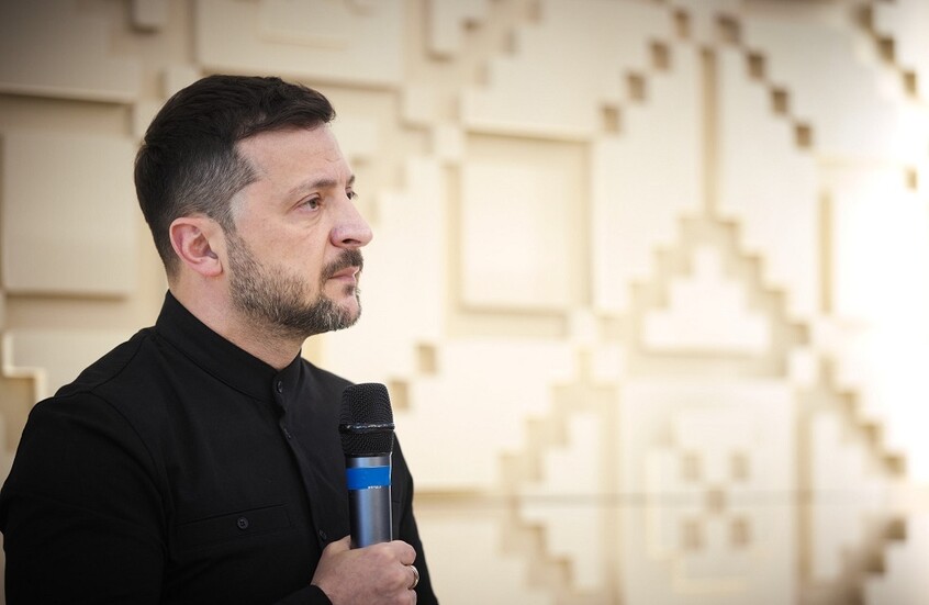 زيلينسكي يعلن مسؤوليته عن الهجوم الإرهابي على المطارات العسكرية الروسية