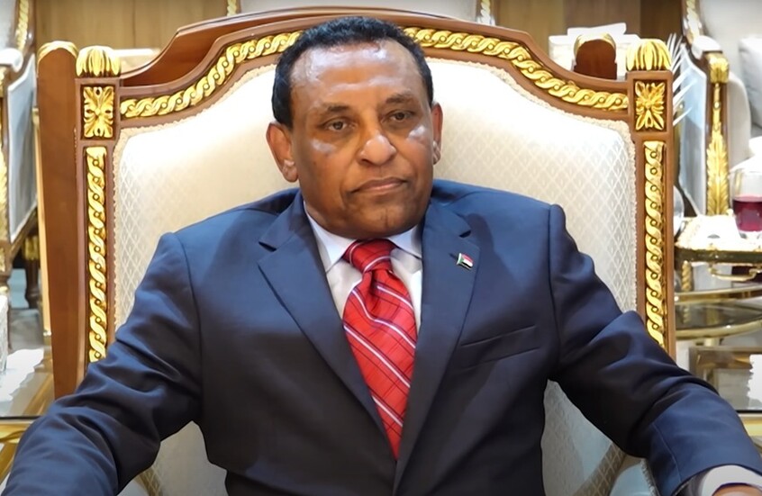 السودان.. رئيس الوزراء كامل إدريس يحل الحكومة