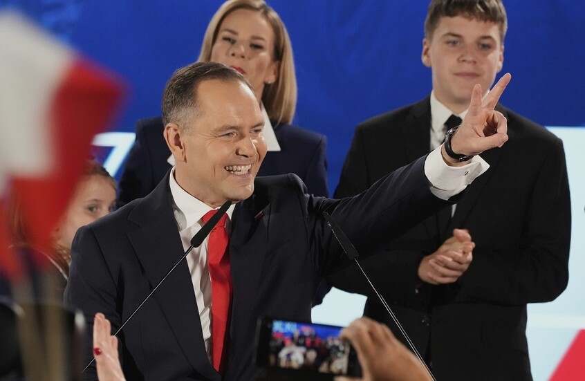 الانتخابات الرئاسية في بولندا: المرشح القومي يفوز على منافسه المؤيد للاتحاد الأوروبي