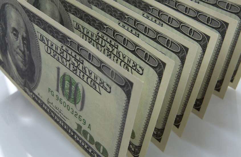 المركزي العراقي: لا مشاكل في السيولة واحتياطياتنا تتجاوز 100 مليار دولار