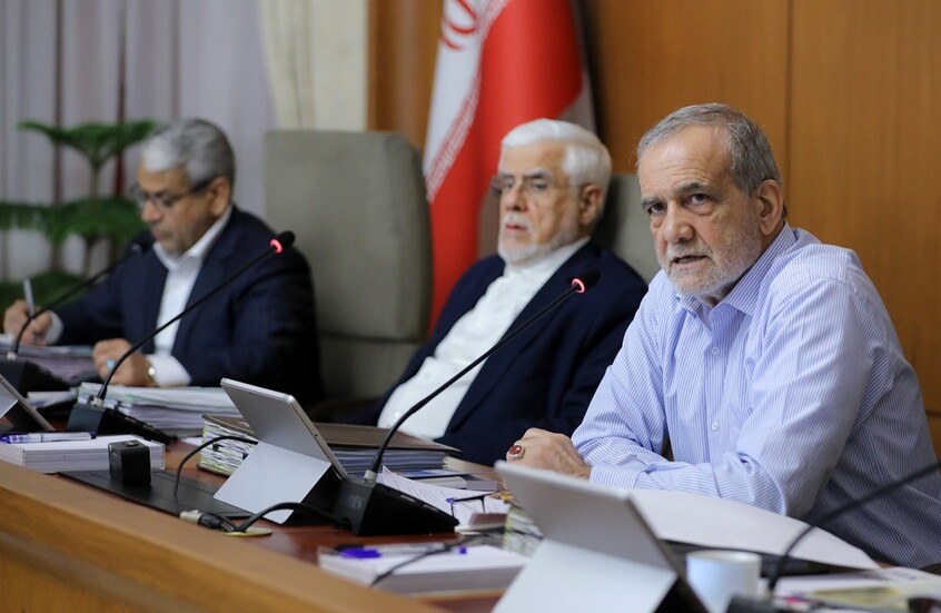 "رويترز": طهران تتجه لرفض الاقتراح النووي الأمريكي