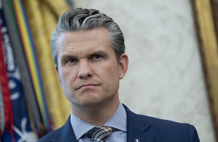 "سي إن إن": هيغسيث تلقى إحاطات منتظمة حول سير هجوم الأحد الأوكراني على روسيا