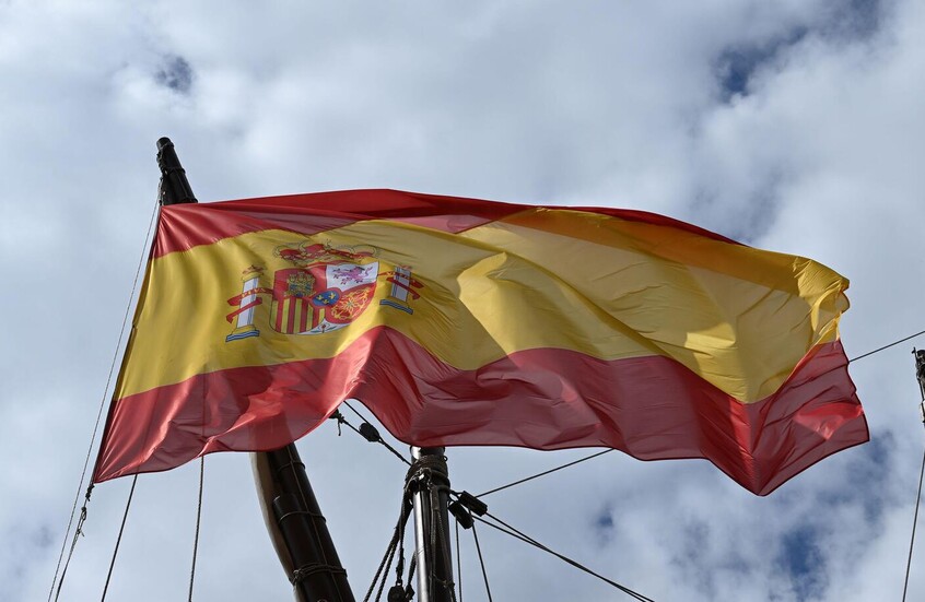 إسبانيا تقر قانونا مثيرا للجدل