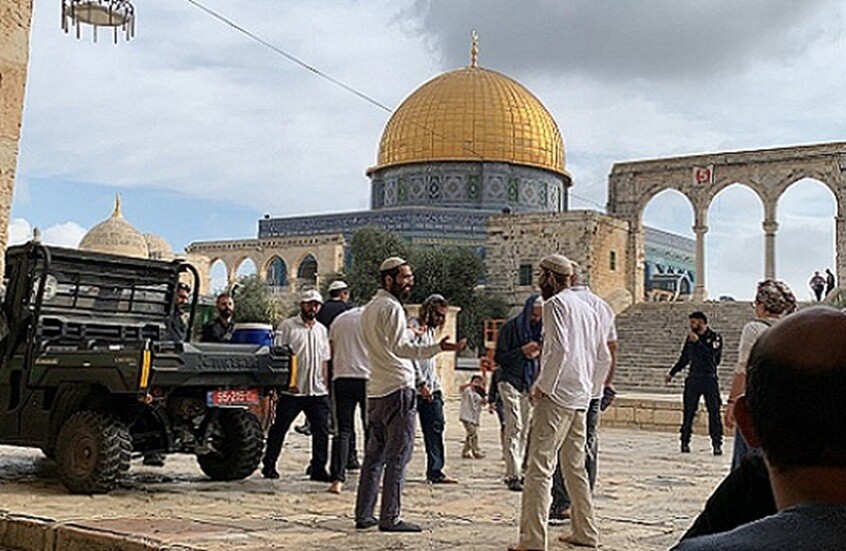مستوطنون إسرائيليون يحاولون تهريب قرابين إلى المسجد الأقصى (فيديو)