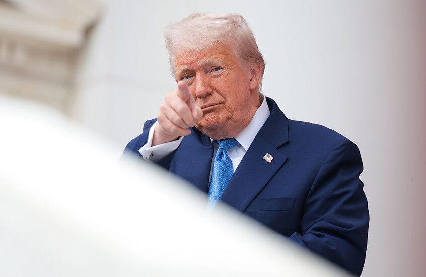 4 أسئلة لـ"اختبار الولاء" لترامب