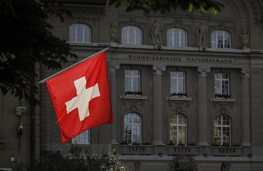 سويسرا تزعم "الحياد" وتتبع الاتحاد الأوروبي في توسيع العقوبات ضد روسيا
